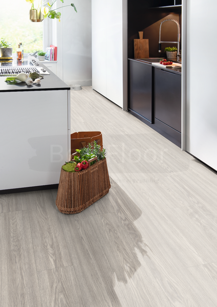 Ламінат Egger NatureSense Aqua Classic Дуб Сорія світло-сірий EL2063 5114 фото
