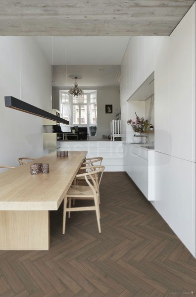 Ламінат Berry Alloc Chateau Gyant Dark Brown 3766 фото